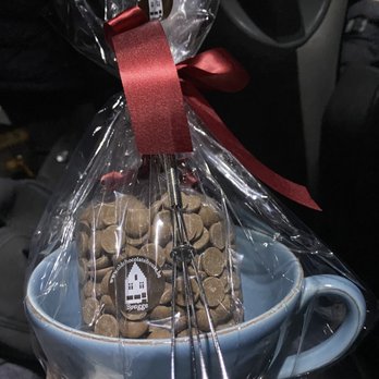 The Old Chocolate House - Bought a take home hot chocolate making kit! The cutest - Tea Rooms Near Me - Bruges, VWV