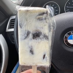 La Nueva Michoacana - Cookies and cream paleta