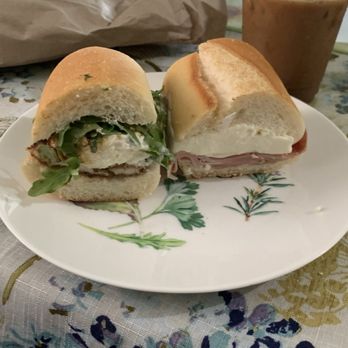 Vinnie's Mootz - Lucky Lady Italian Stal - Delis Near Me - Lyndhurst, New Jersey