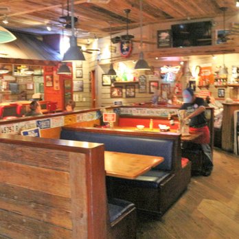 Bubba Gump Shrimp - Empty-Empty-Couldn't be seated indoors for 15-20 minutes.Time about 12.30PM. We can have you wait at the bar. - Seafood Near Me - Long Beach, California Bubba Gump Shrimp - Empty-Empty-Couldn't be seated indoors for 15-20 minutes.Time about 12.30PM. We can have you wait at the bar. - Seafood Near Me - Long Beach, California