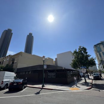 Hamitbach - the sun shining over a city street - Wraps Near Me - San Diego, California