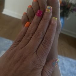 EZ Nails Bar - Excellent service, very professional to! Beautiful shop to enjoy your nail services with !