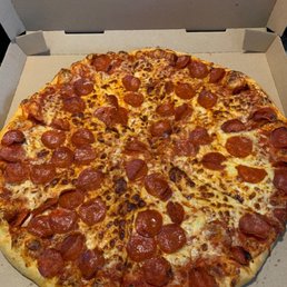 Pepperoni pizza Pepperoni pizza