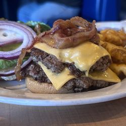 Marigold Cafe - Excellent double smash burger
