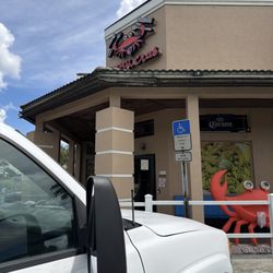 Hungry Crab Tampa Juicy Seafood & Bar - Tampa - Entrance