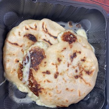 Diner Latino - Queso con loroco-cheese and loroco - Salvadoran Near Me - Middle River, Maryland