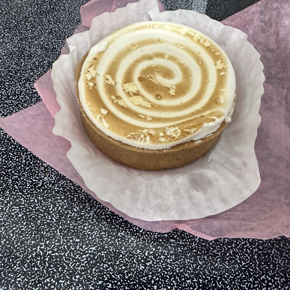 Le Macaron French Pastries - Lemon meringue tart - Patisserie/Cake Shop Near Me - Bethlehem, Pennsylvania