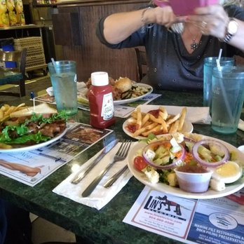 Metro Diner - Sunday Early Dinner - Breakfast & Brunch Near Me - Jacksonville, Florida