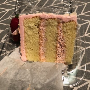 Freeport Bakery - Champagne Cake slice $4.95 - Bakeries Near Me - Sacramento, California Freeport Bakery - Champagne Cake slice $4.95 - Bakeries Near Me - Sacramento, California