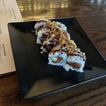 O-Ku - Spicy Tuna Crunch Roll - Sushi Bars Near Me - Charleston, South Carolina O-Ku - Spicy Tuna Crunch Roll - Sushi Bars Near Me - Charleston, South Carolina