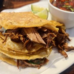 Tacos A La Diabla - Quesabirria tacos con consome