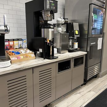 Aspire Lounge - Airport Lounges Near Me - Ontario, California Aspire Lounge - Airport Lounges Near Me - Ontario, California
