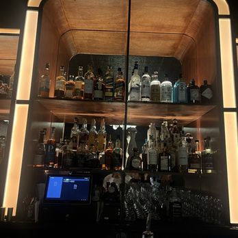 Butcher & The Bear - Bar - Steakhouses Near Me - Chicago, Illinois