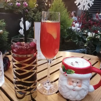 Reflections The Garden Terrace - From left to right: Merry Pom Pom, Poinsettia, North Star - Canadian (New) Near Me - Vancouver, British Columbia