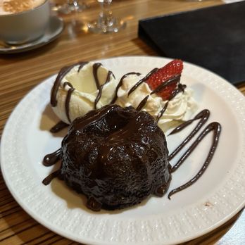 New Mill Restaurant - Chocolate pudding cake - Italian Near Me - Plantsville, Connecticut New Mill Restaurant - Chocolate pudding cake - Italian Near Me - Plantsville, Connecticut