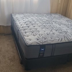 Encore Mattress Discounters & A/V Design - Serta Cali King set up in no time.