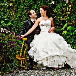 Povazan Photography - Vancouver wedding photographers - Povazan Photography capturing image of the bride and groom at Fort Langley wedding.