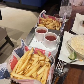 Gordon Ramsay Burger Las Vegas - Fries - Burgers Near Me - Las Vegas, Nevada Gordon Ramsay Burger Las Vegas - Fries - Burgers Near Me - Las Vegas, Nevada