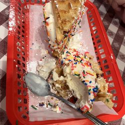 The Mountain House - Waffle was insanely crispy... WHATTA SANGWEEEECH!