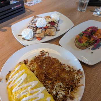 Broken Yolk Cafe - Very average. Omelette. Very good avocado toast and very good Nutella crepes. - Cafes Near Me - Palm Springs, California
