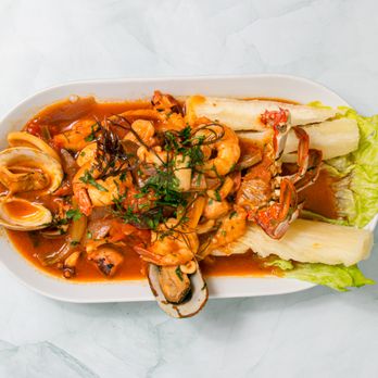 Sabor Peruano - Elizabeth - Sudado de Pescado - Latin American Near Me - Elizabeth, New Jersey Sabor Peruano - Elizabeth - Sudado de Pescado - Latin American Near Me - Elizabeth, New Jersey