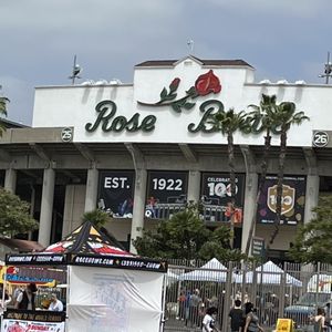 ROSE BOWL FLEA MARKET - 648 Photos & 546 Reviews - 1001 Rose Bowl Dr