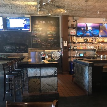 Kluddes Kitchen + Bar - Gastropubs Near Me - Redlands, California