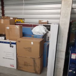 Public Storage - Absolutely amazing facility, to store your personal items and belongings! Clean, spacious and the staff, go above and beyond for customers.