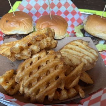 Recess - Cheeseburger Sliders - American Near Me - Chicago, Illinois