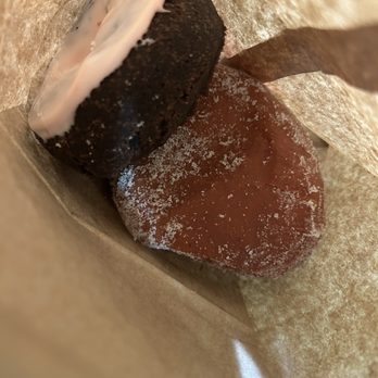Lee's Donuts - Strawberry chocolate and raspberry filled - Donuts Near Me - Vancouver, British Columbia Lee's Donuts - Strawberry chocolate and raspberry filled - Donuts Near Me - Vancouver, British Columbia
