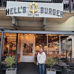 Hell's Burger - Entrance.