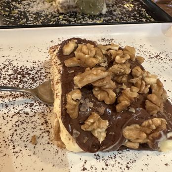 Mr. 100 Tiramisù - Nutella & pistachio coconut - Desserts Near Me - Rome, RM