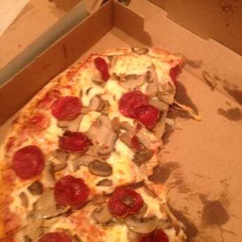 Pizzarro - Wonderful undercooked canned mushrooms - Pizza Near Me - Washington, DC, District of Columbia Pizzarro - Wonderful undercooked canned mushrooms - Pizza Near Me - Washington, DC, District of Columbia