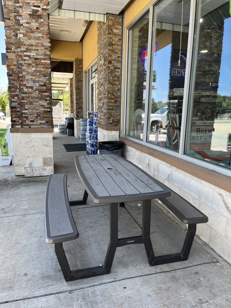 ON THE ROAD Updated August 2024 10 Photos 6688 US59, Goodrich