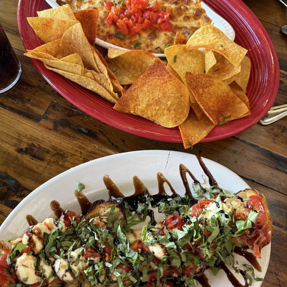 Spinach artichoke dip & Caprese Salad