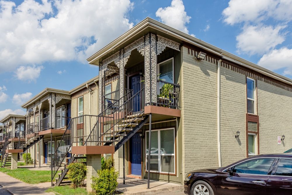LA SEVILLA APARTMENTS Request Information 5929 Houston, Texas Apartments