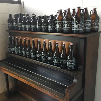 Luppolo Brewing - Piano growler shelf~ - Breweries Near Me - Vancouver, British Columbia Luppolo Brewing - Piano growler shelf~ - Breweries Near Me - Vancouver, British Columbia