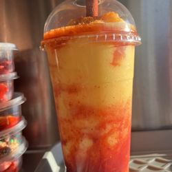 El Tri Raspados - Large chamoyada Follow us on Instagram @el_Tri_raspados