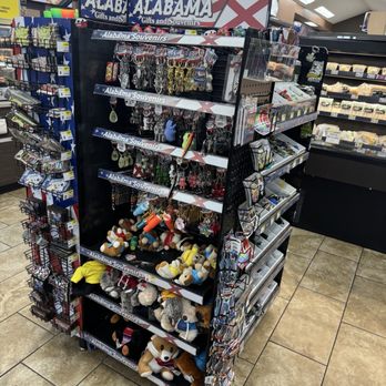Love's Travel Stop - Gas Stations Near Me - Moody, Alabama