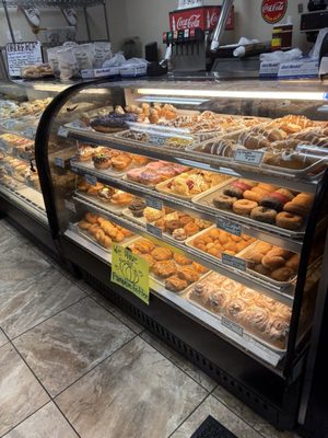 Baker's Pride Bakery by null