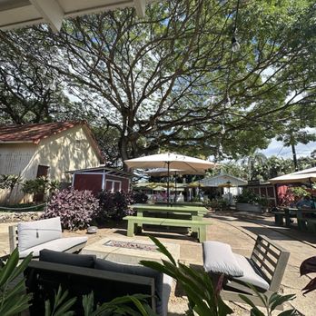 Mucho Aloha Brewhouse - Front porch - Brewpubs Near Me - Koloa, Hawaii Mucho Aloha Brewhouse - Front porch - Brewpubs Near Me - Koloa, Hawaii