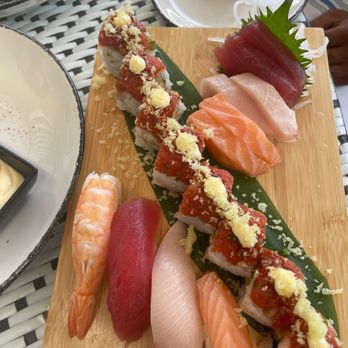 Sushi On Post Oak - Sushi Bars Near Me - Houston, Texas