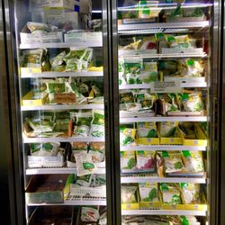 Cash N Carry - Frozen veggies including green chickpeas!