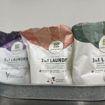 Laverie - We only use high end eco friendly laundry detergent - Laundromat Near Me - Los Angeles, California