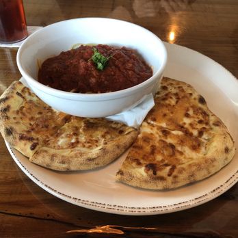 Bagigio’s - Spaghetti Bolognese and cheese bread. - Pizza Near Me - Tallahassee, Florida Bagigio’s - Spaghetti Bolognese and cheese bread. - Pizza Near Me - Tallahassee, Florida