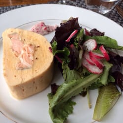 Bistro du Grand Cerf - Biscuit de poisson et salade aux radis