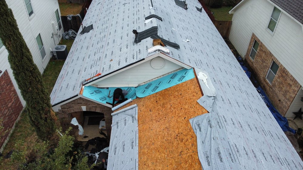 Slide of 4Pro Roofing