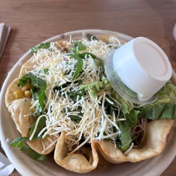 QDOBA Mexican Eats - Bowl with brisket - Fast Food Near Me - Pembroke Pines, Florida QDOBA Mexican Eats - Bowl with brisket - Fast Food Near Me - Pembroke Pines, Florida
