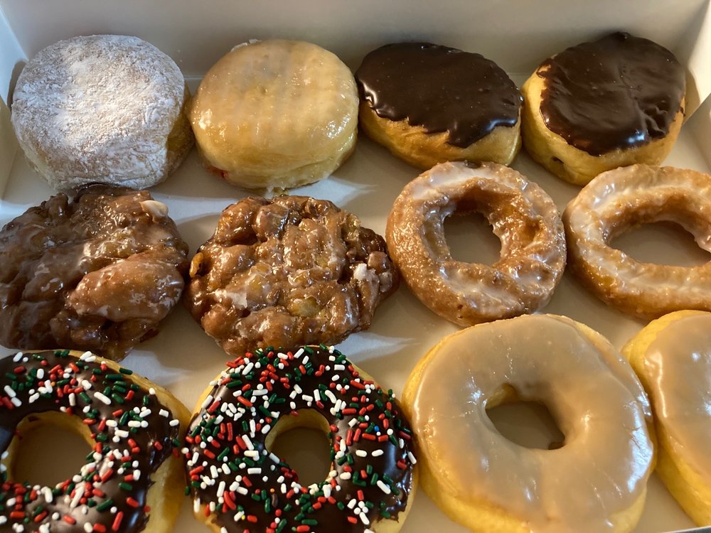 BAKING DONUTS PLUS Updated October 2024 31 Photos & 52 Reviews