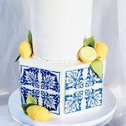 Gold Ending Cakery - Santorini Beach House themed cake